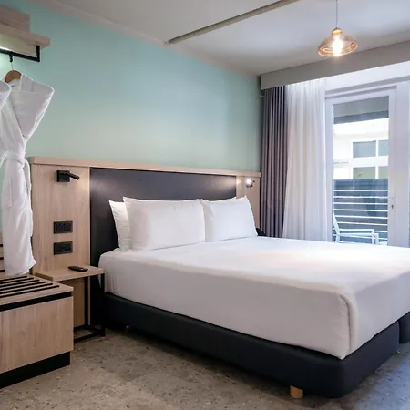 Scirocco St Julian's, Affiliated By Melia Szálloda San Ġiljan