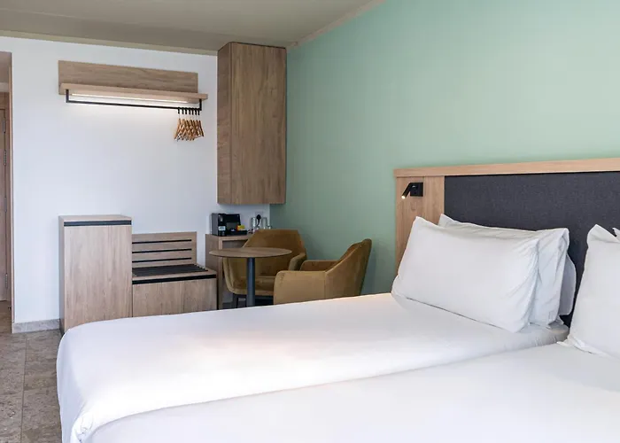 Scirocco St Julian's, Affiliated By Melia 3*